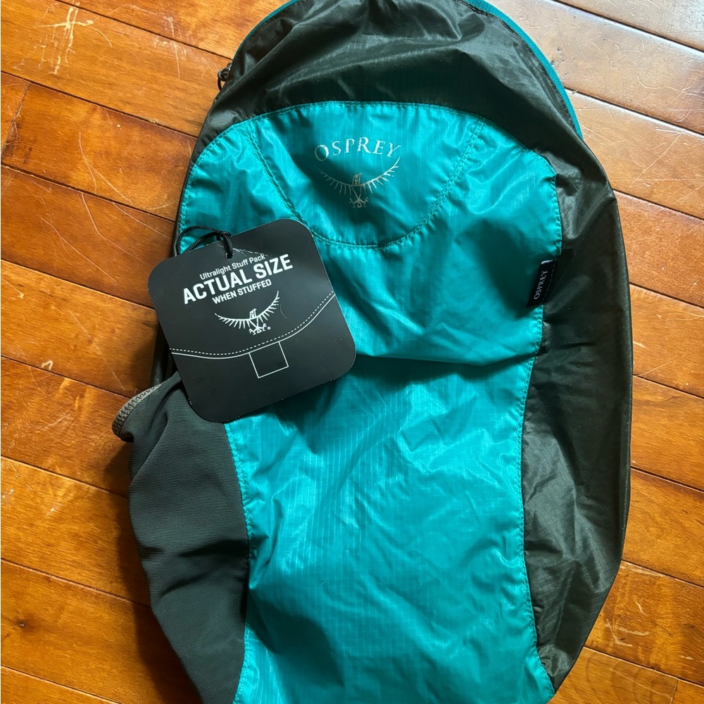 Osprey Ultralight Teal Green Adventure Hiking Small Travel Backpack